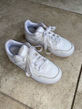 adidas Kids White Low-Top Lace-Up Sneakers